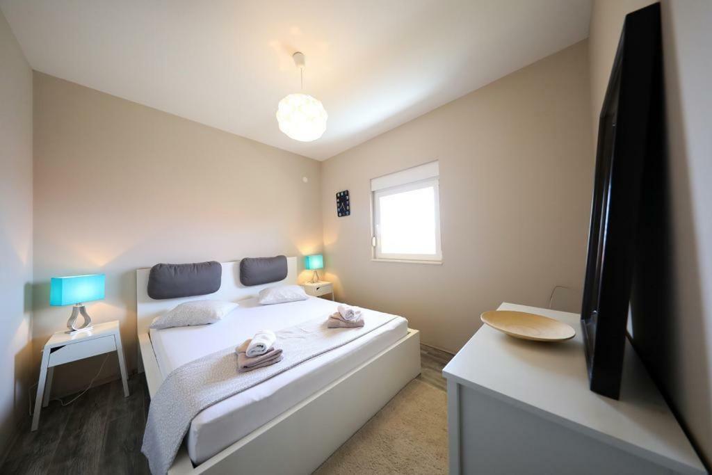 Luxury Apartment Rougemarin Pakoštane Εξωτερικό φωτογραφία